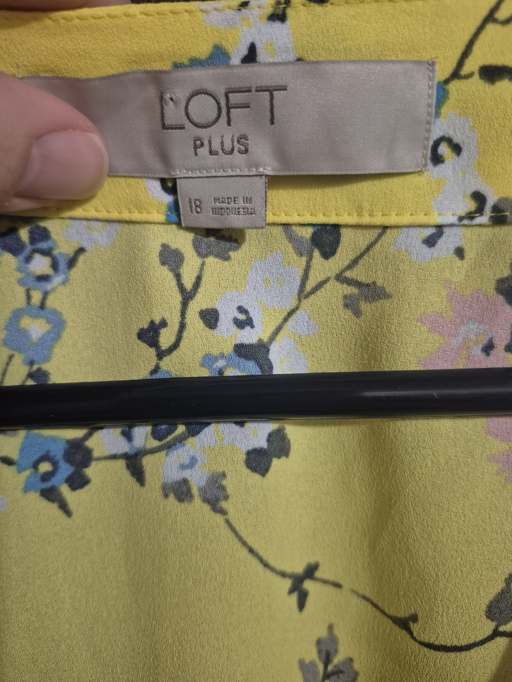 LOFT Plus Size 18 Yellow Floral Wrap Blouse Flutter Sleeve Peplum Top - Picture 3 of 5
